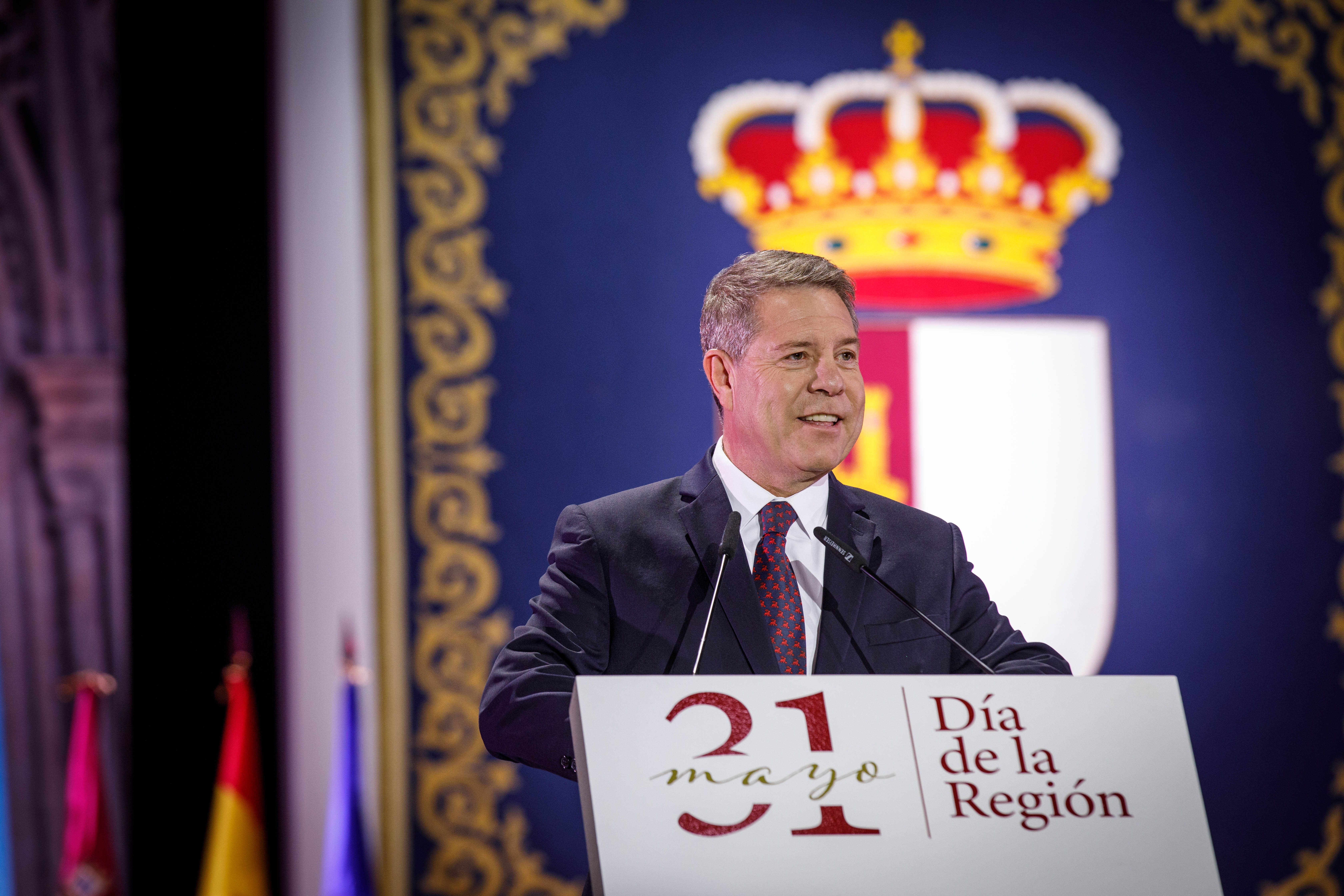 García-Page: “El que apuesta por el todo vale, termina consiguiendo que nada tenga valor”